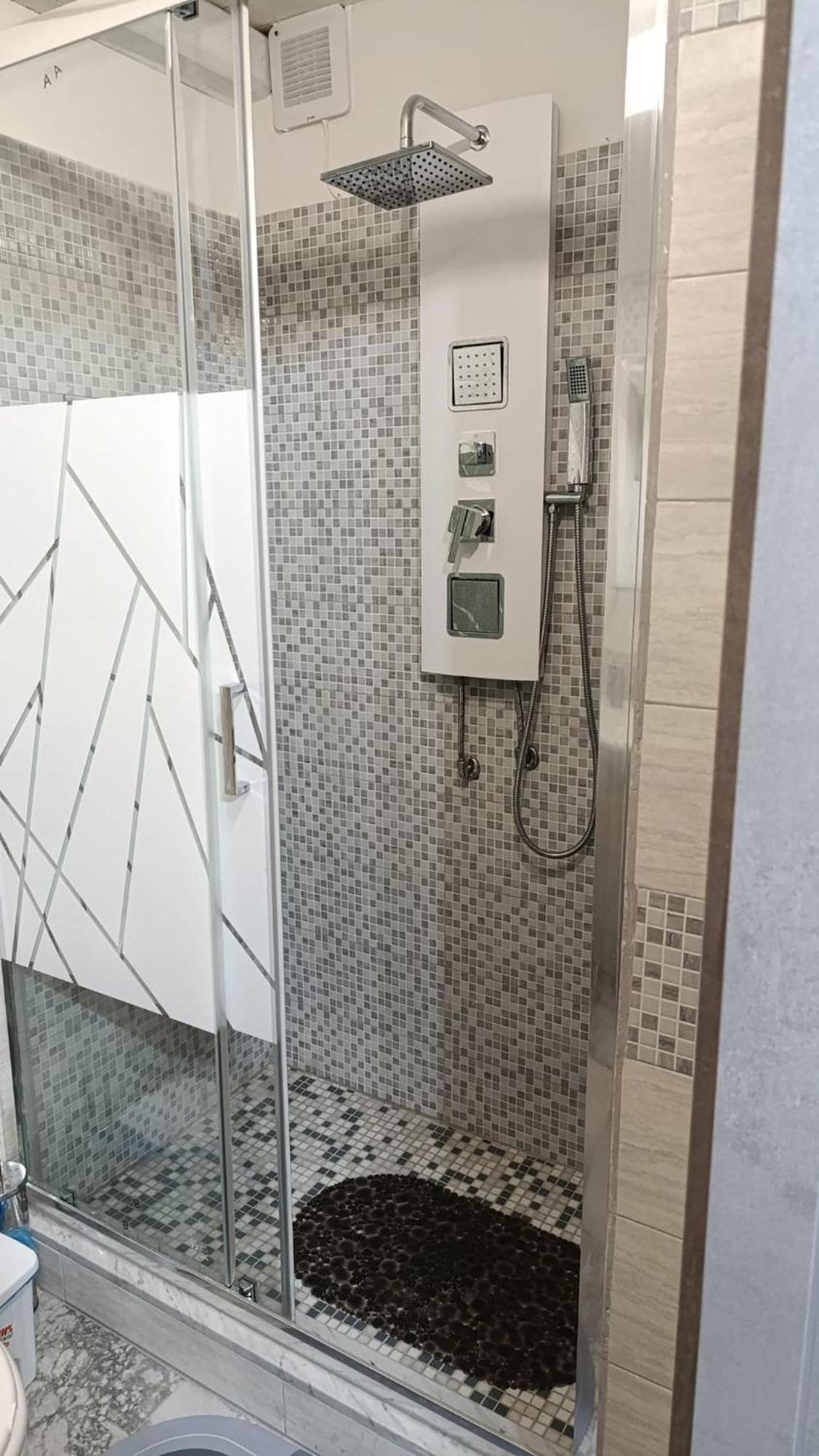 Affittacamere Porta Garibaldi 1 *